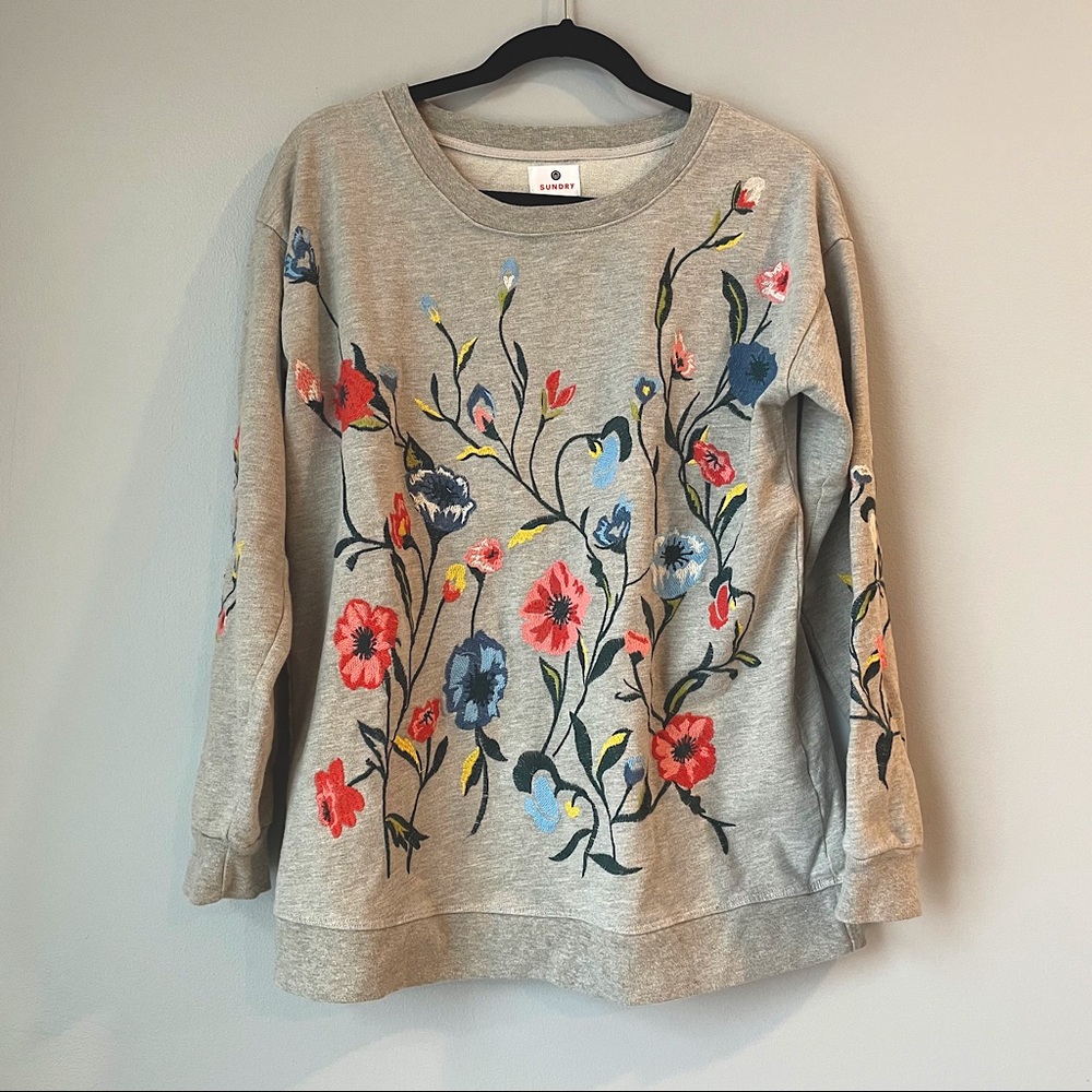 Sundry Gray sweater with Floral stitching